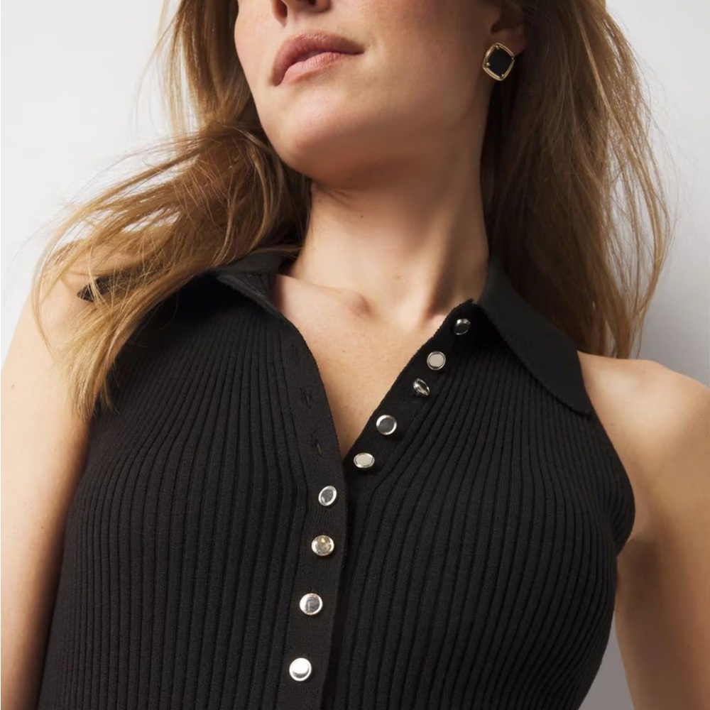 White House Black Market Ribbed Collar Henley
